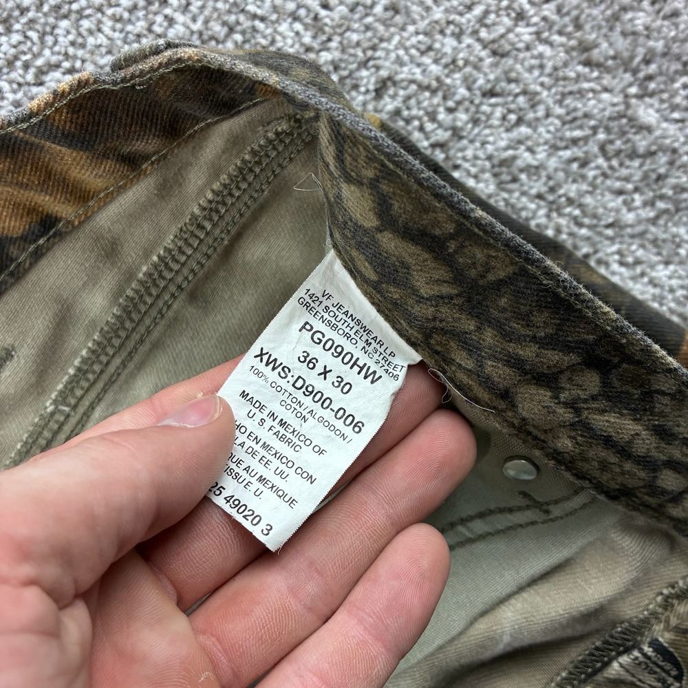 Vintage Wrangler RealTree Camo Cargo Pants Mens 36x30 Cotton Hardwoods Hunting - Picture 4 of 6